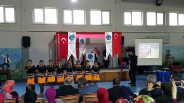 Kadınlar Günü Coşkuyla Kutlandı