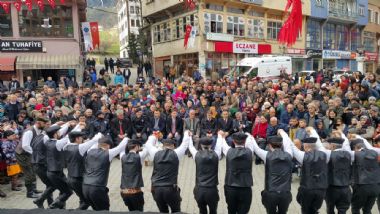 KURTULUŞ GÜNÜ KUTLAMASI 