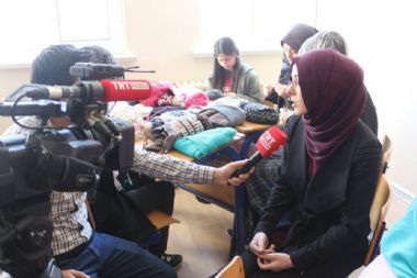 Minik Kalpler Üşümesin