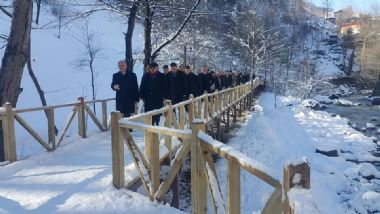 VALİ USTAOĞLU'NDAN TONYA ZİYARETİ 