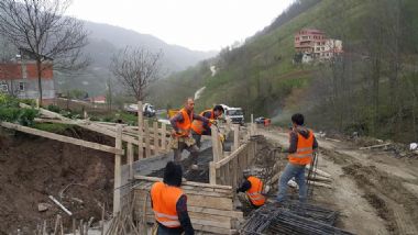 Tonya - İskenderli Yolu Hızla Devam Ediyor