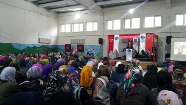 Kadınlar Günü Coşkuyla Kutlandı