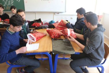 Minik Kalpler Üşümesin