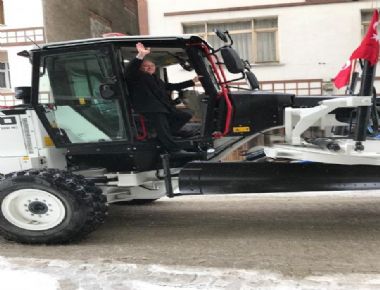 Yeni Greyder Alındı.