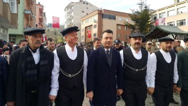 101. YIL COŞKUYLA KUTLANDI