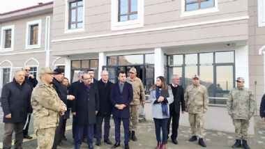 Vali Ustaoğlu'ndan Tonya Ziyareti